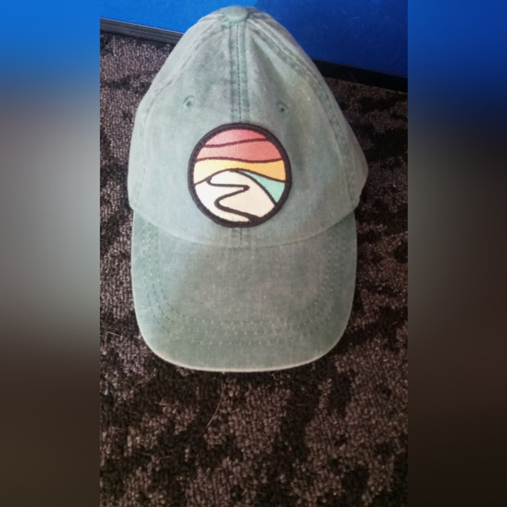 Hill top Tommy breeze Green Cap with Colorful Patch - Picture 8 of 9